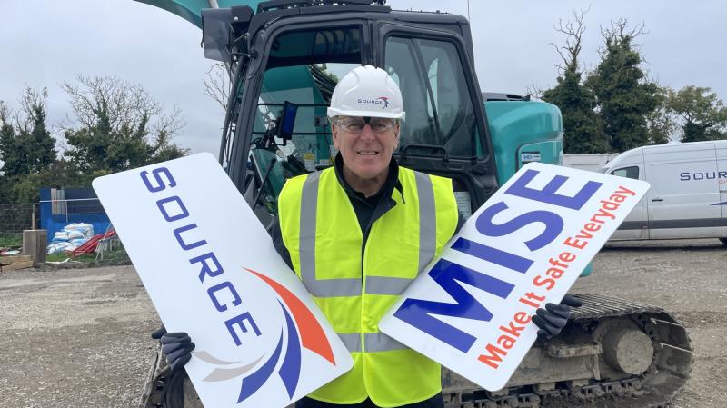 Former Ireland 'keeper Packie Bonner launches new safety initiative in Donegal Town