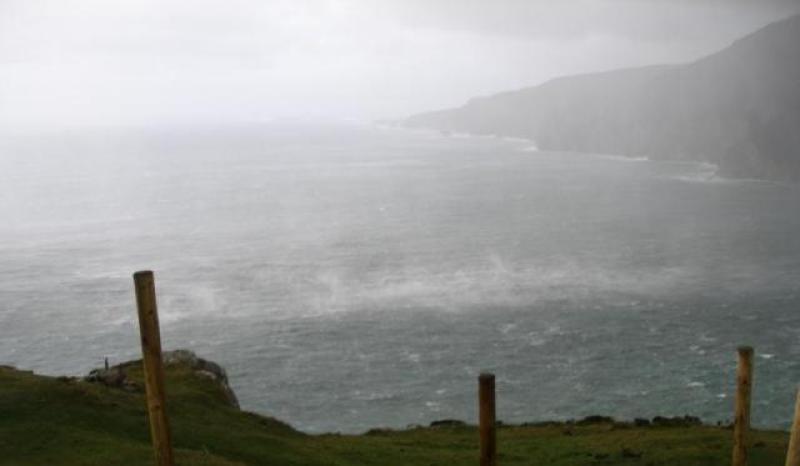  Sunny spells and scattered showers in Donegal before more prolonged rain later