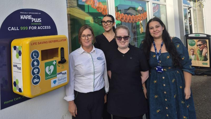 New Letterkenny defibrillator available following dramatic Specsavers incident
