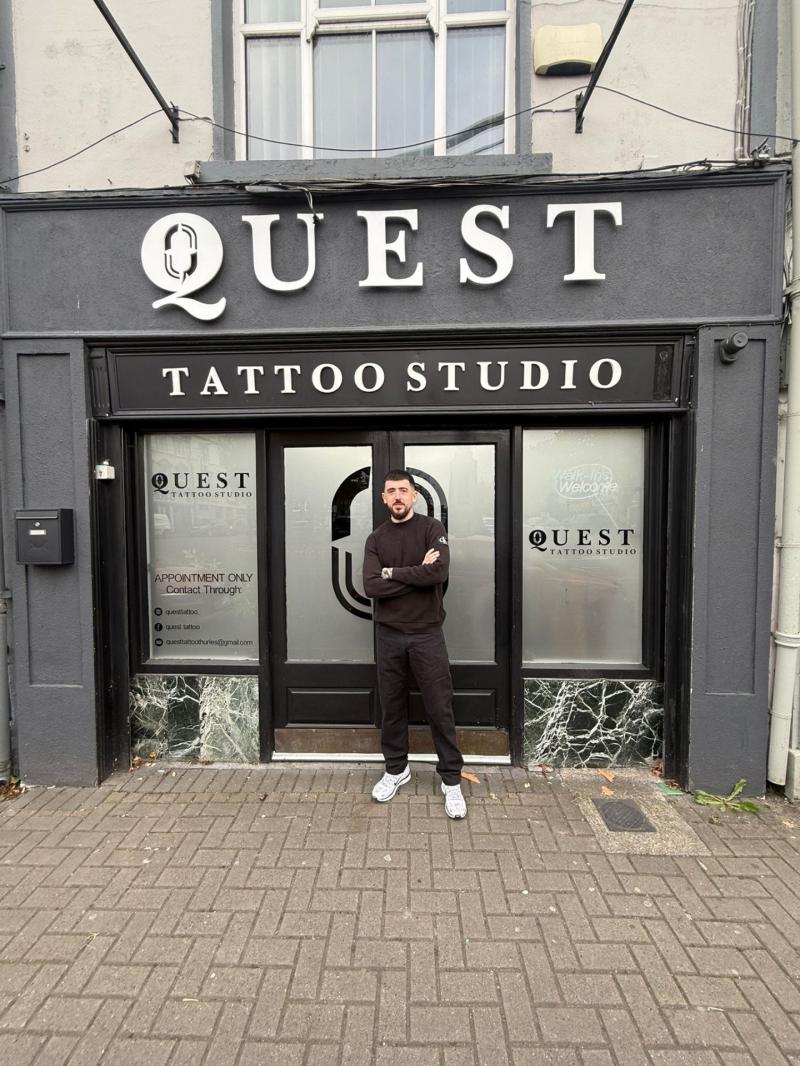 Roscrea artist hosts charity event in Thurles studio after losing grandmother