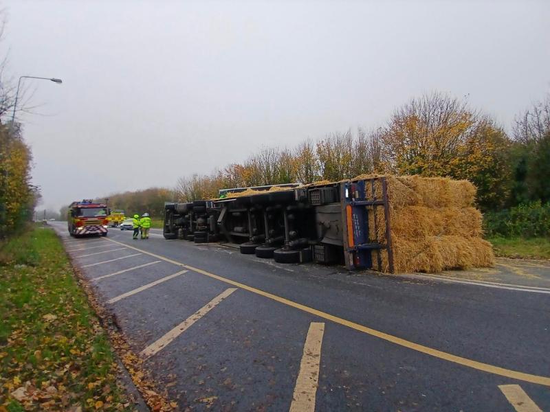 Response praised after lorry overturns on busy Louth road