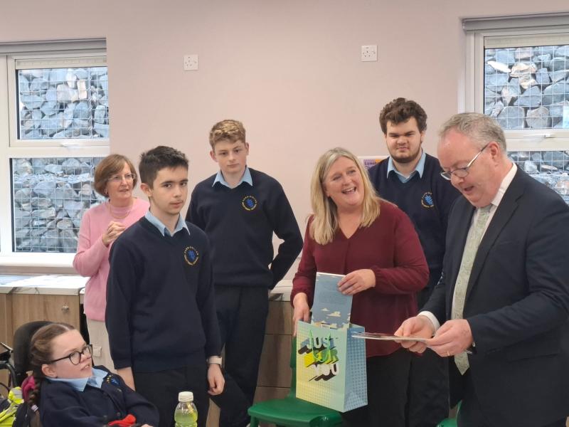Minister visits Leitrim schools and pledges to ‘do his best’ on Deis inequality