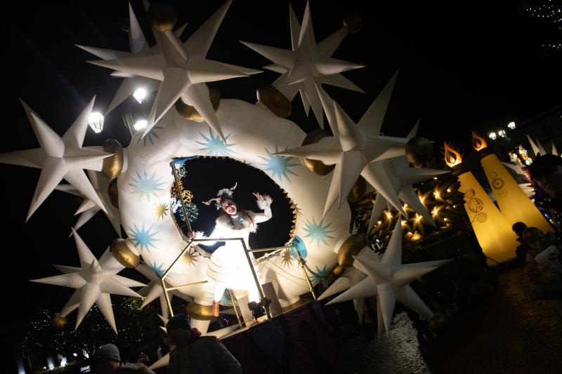 Public urged to plan travel ahead of Derry Christmas Parade