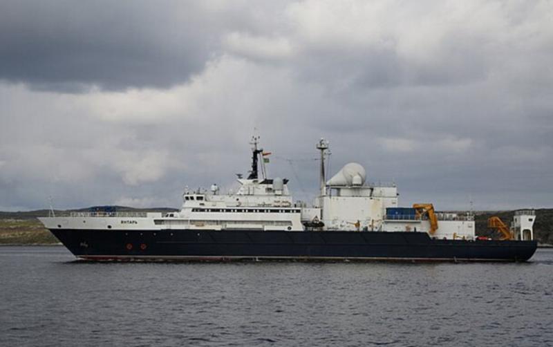 'Concern' raised over 'deeply dangerous' Russian spy ship set to enter Irish waters 