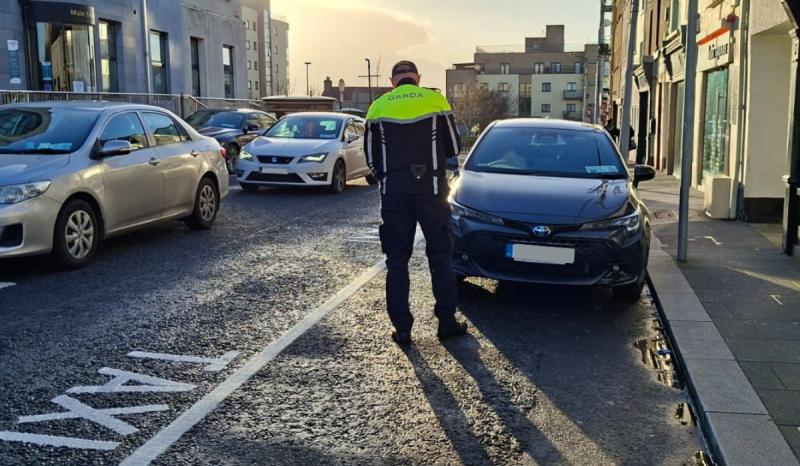 Illegal parking on taxi rank