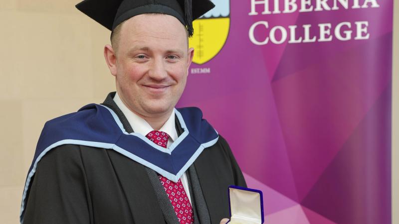 Donegal teaching graduate receives top award from Hibernia College