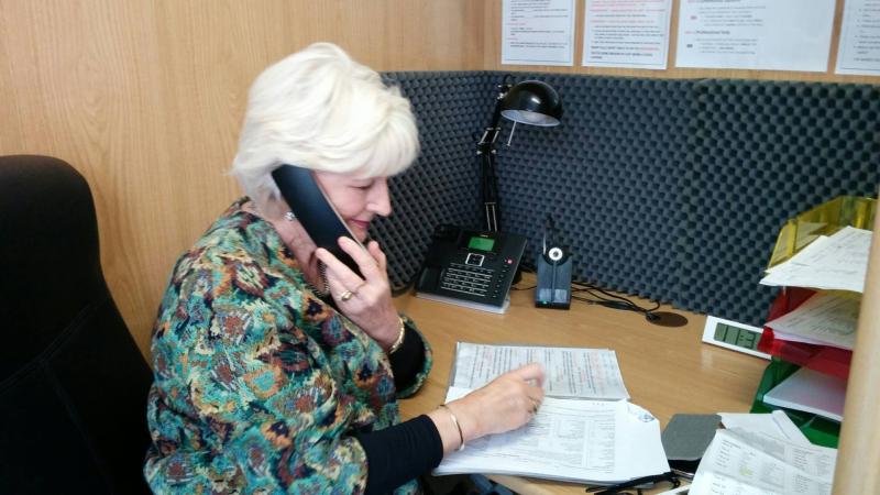 Donegal people in need of company encouraged to call telephone service 