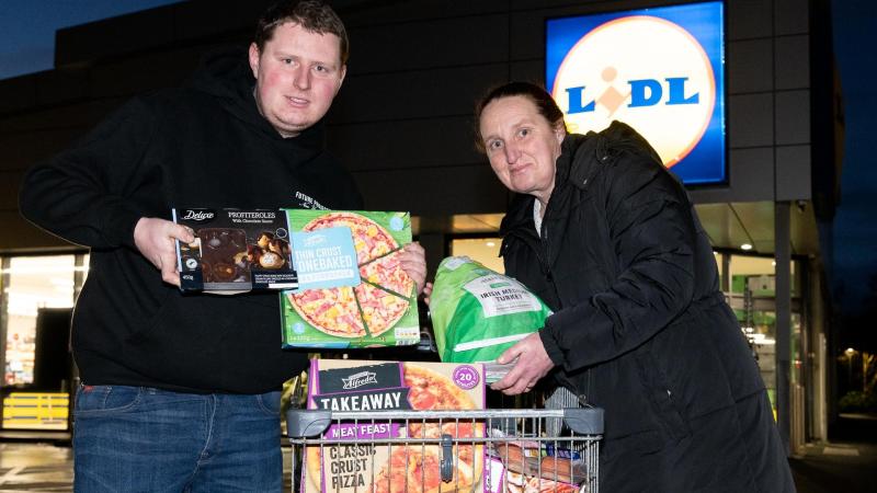  Lidl shoppers across Donegal raise over €15,000 for Family Carers Ireland