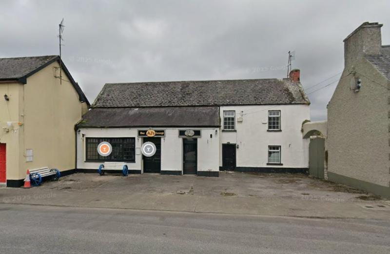 Plan to demolish vacant Laois pub and build houses instead