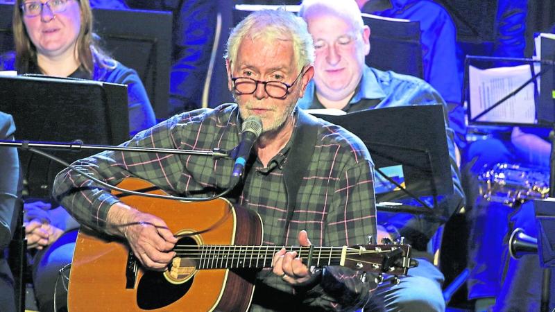 Donegal's 1994 Eurovision winner Charlie McGettigan to hand back winning trophy