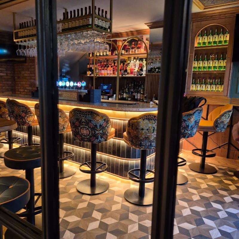 'the lights are on' - famous Kilkenny pub re-opens its doors in city centre 