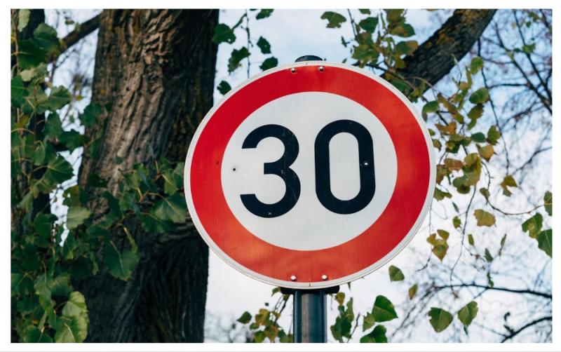 Process of reducing speed limits in Laois towns to 30km/h to begin in early 2026