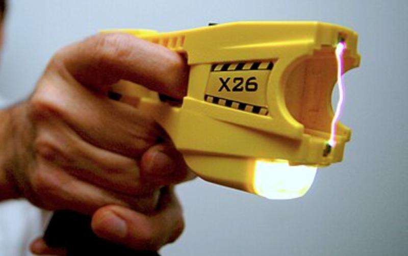 Waterford Garda&iacute;  issued with tasers amidst a rise in violent attacks on members