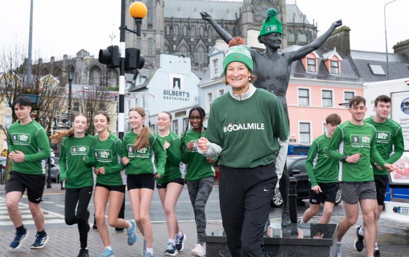 Sonia O'Sullivan supporting the Goal Mile