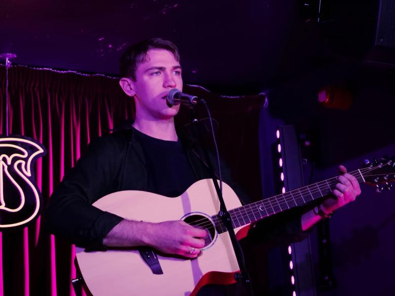 Leitrim folk singer Eoin Kenny charts a heartfelt path from &lsquo;Here to There&rsquo;