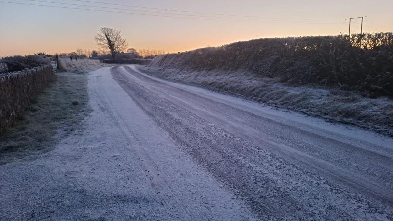 ALERT: Some roads in Offaly in treacherous condition after light snow and sharp frost