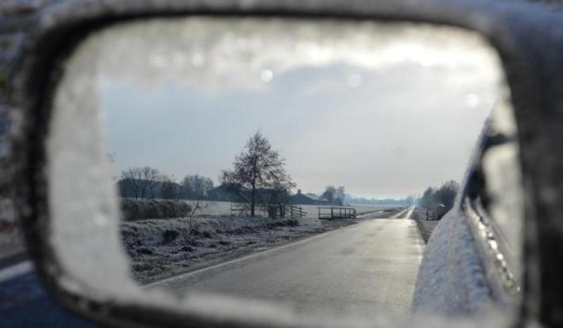 Donegal County Council warn that 'motorists should assume no road is ice-free'