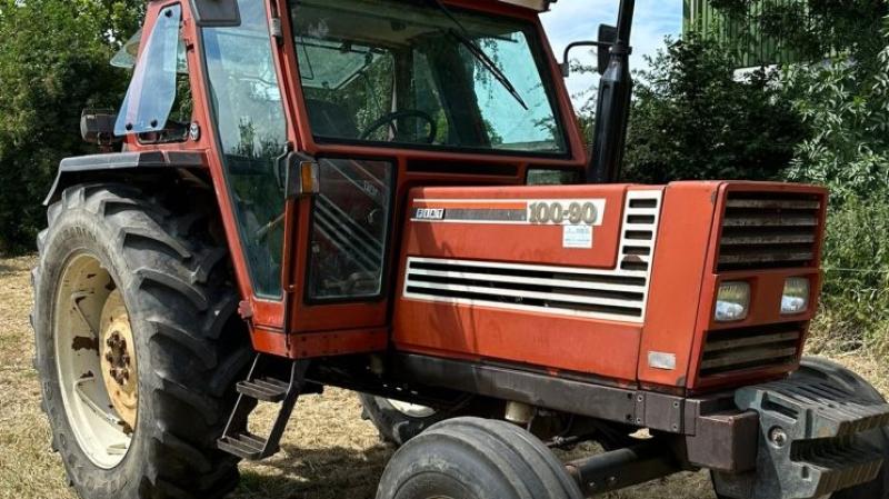 Youths drove tractor recklessly in Buncrana; Garda probe after reported incident