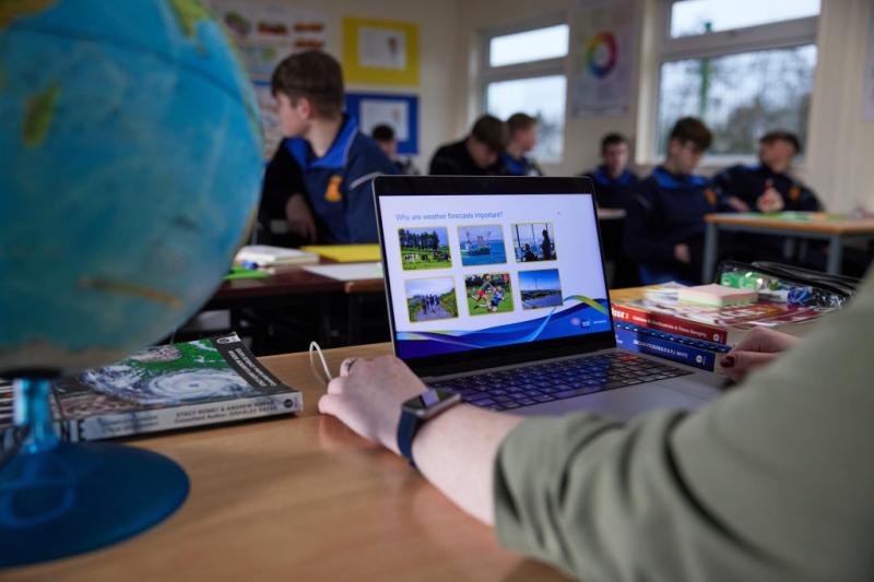 Three Offaly schools to take part in ESB Weather Watch Programme to boost energy awareness 