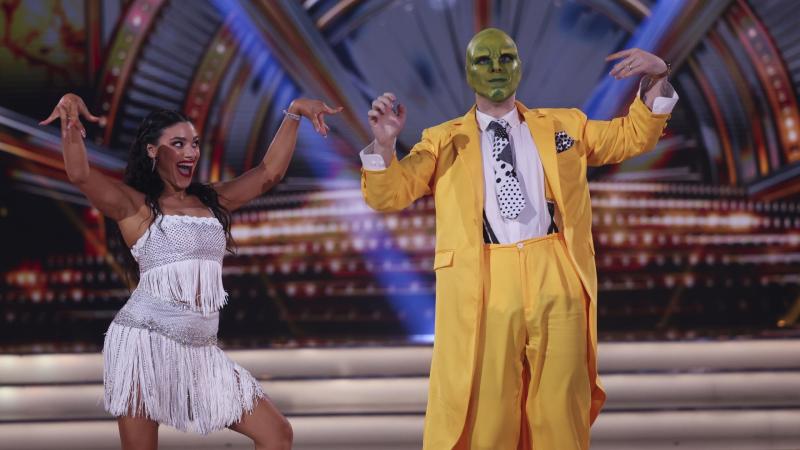 Dancing with the Stars contestants green with envy as Eric Roberts shines