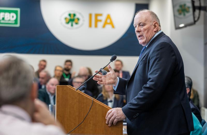 Bluetongue causes Laois leader of Ireland's farmers to urge 