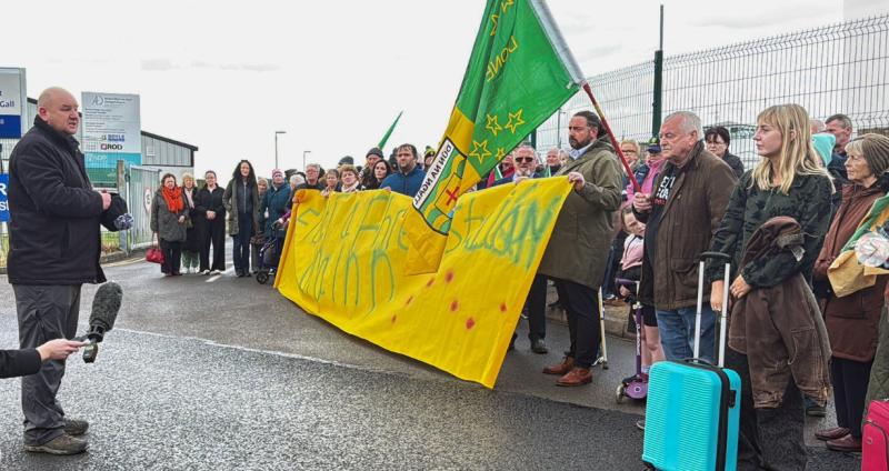 &lsquo;Very successful&rsquo; protest to secure the future of Donegal-Dublin flight