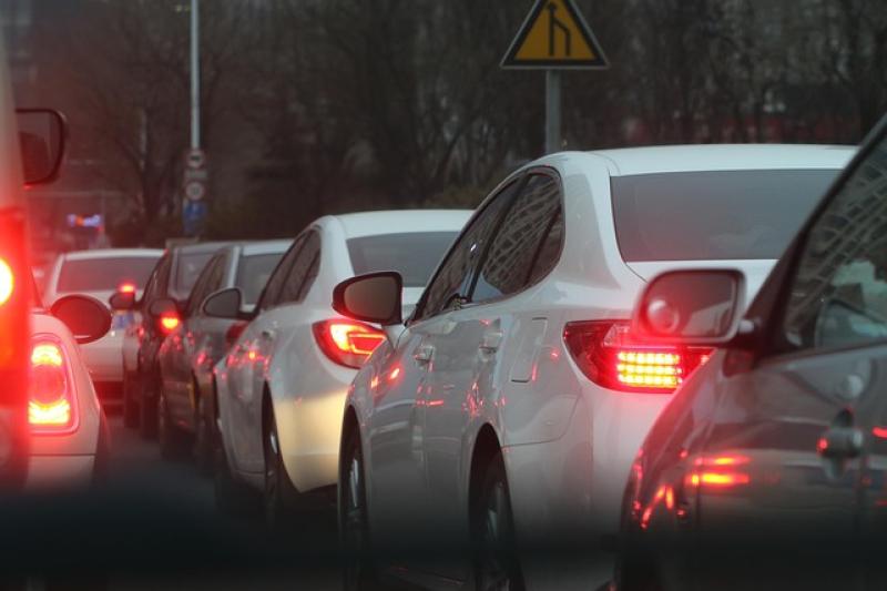Hundreds late for work in Carlow amid 'absolute traffic chaos' during school run 
