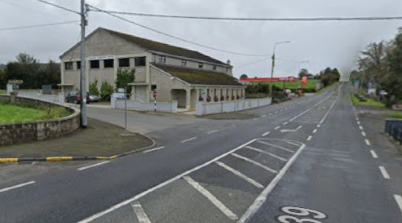 Laois village waiting four years for pedestrian crossing on dangerous road