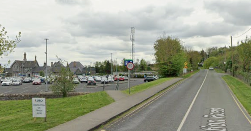 Councillor offers to use discretionary funding for Laois footpath