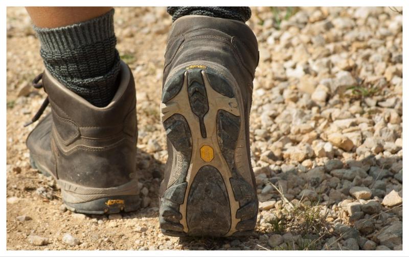 'Someone is going to fall into it' - Huge hole on busy Laois walking route needs repair