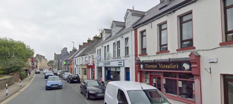 Long-stay parking affecting access to shops in Leitrim town, meeting hears