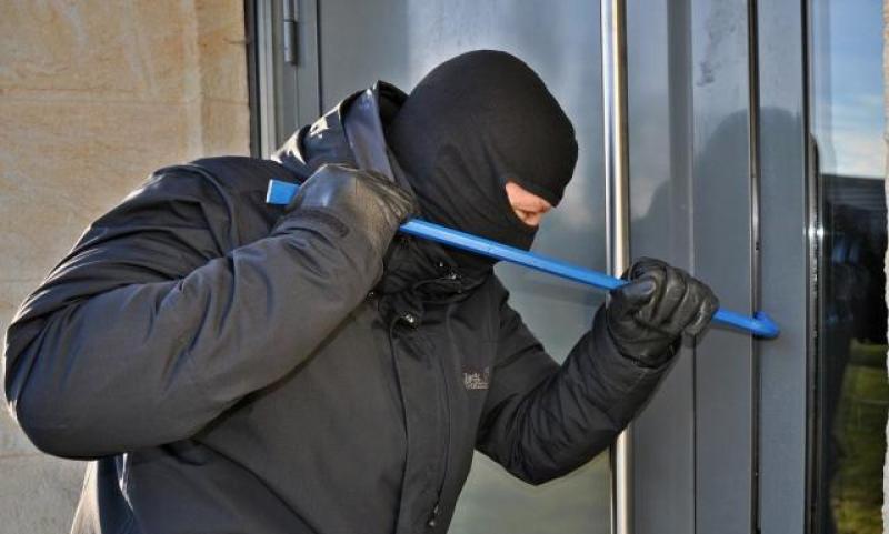 Three men in balaclavas attempt to burgle home in Laois village