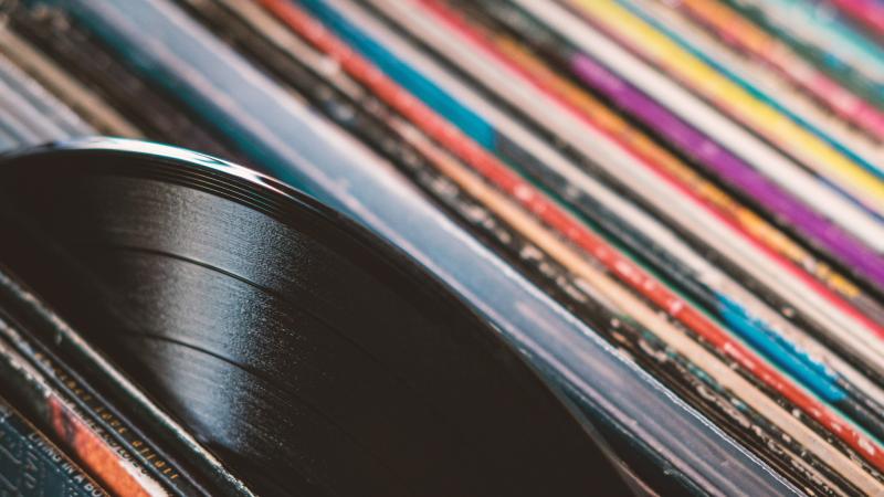 Vinyl and CD market coming to Letterkenny Community Centre 