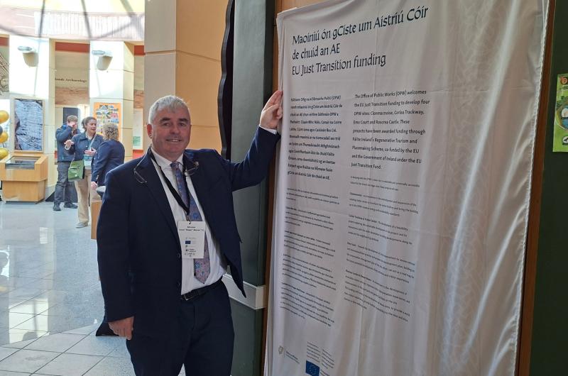 "Who's going to save the turf?" Minister shares turf tale at Longford event