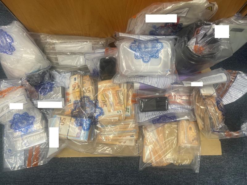 Garda&iacute; seize drugs and &euro;80,000 in cash as house in Louth searched 