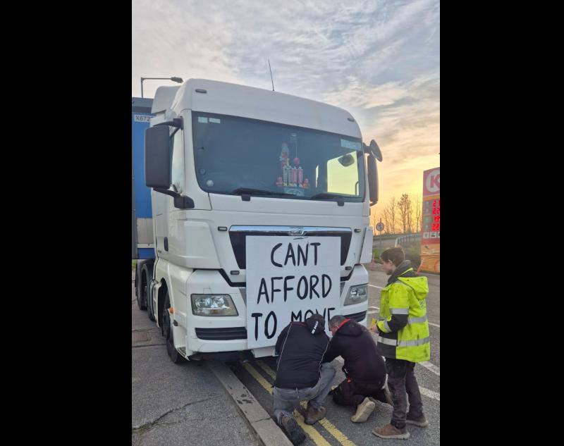 Tipperary haulier faces &euro;2,500 extra diesel costs a week,  councillor told at fuel protest