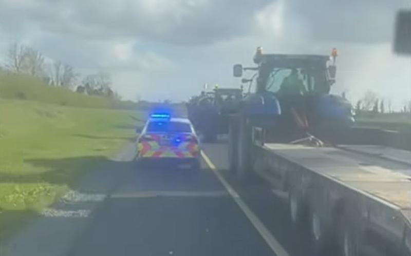 LIVE: Emergency in Kilkenny sees garda&iacute; rush into action amid ongoing protests