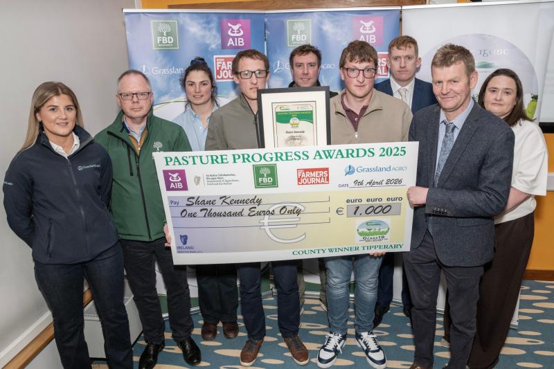 PICTURE: Tipperary farmer wins annual farming award at national ceremony 