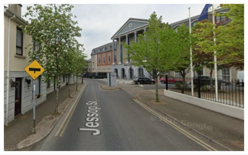 Speeding problems persist on busy Portlaoise street despite ramps