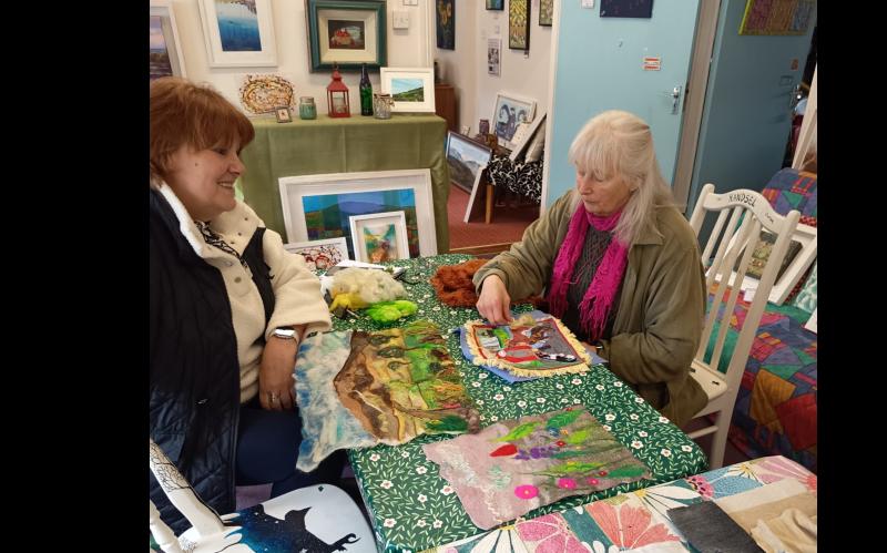 Carrick-on-Suir art project captures treasured memories in fabric scrapbooks