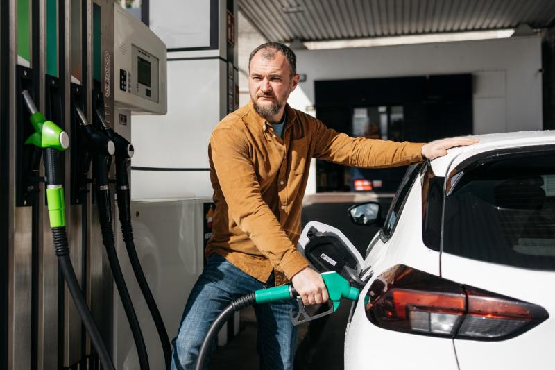 Fifth of drivers cutting back on food to afford soaring fuel costs