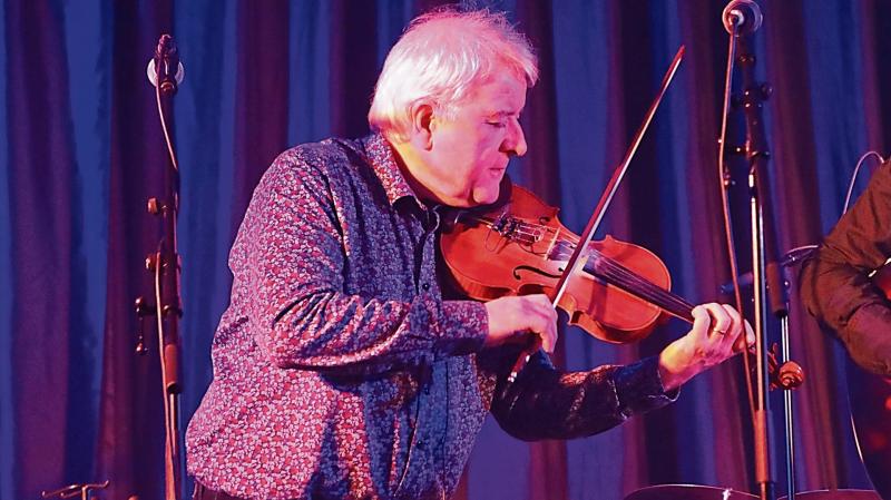 Legendary Buncrana musician hosts fiddle workshop as part of weekend music festival