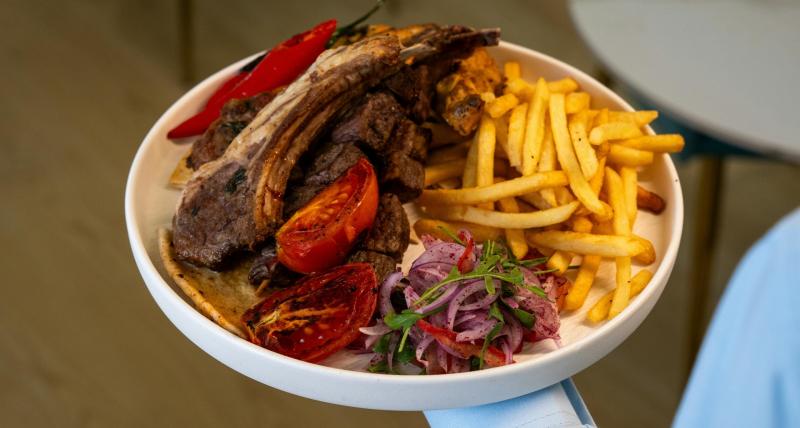 'Take a bow': &nbsp;&lsquo;Lovely&rsquo; food and great memories recalled as famous Leitrim pub stops serving food