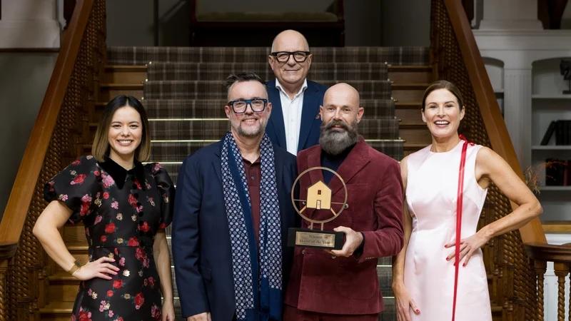 Joy but tragic as winning Kildare couple pictured with Home of the Year judge Hugh Wallace 