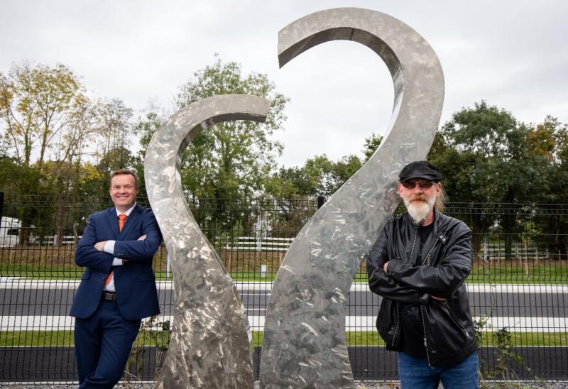 Medical technology firm unveil new sculpture by local Limerick artist 