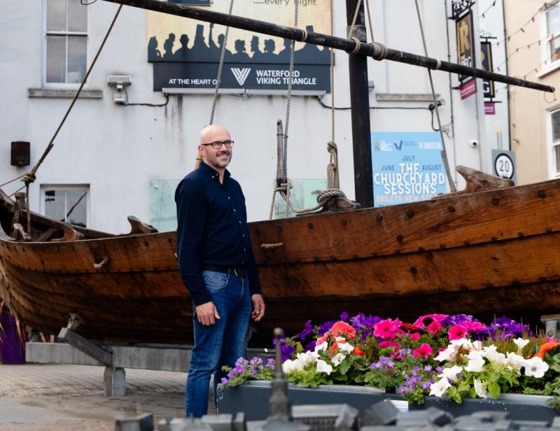 Leading historian launches new immersive Waterford walking tour