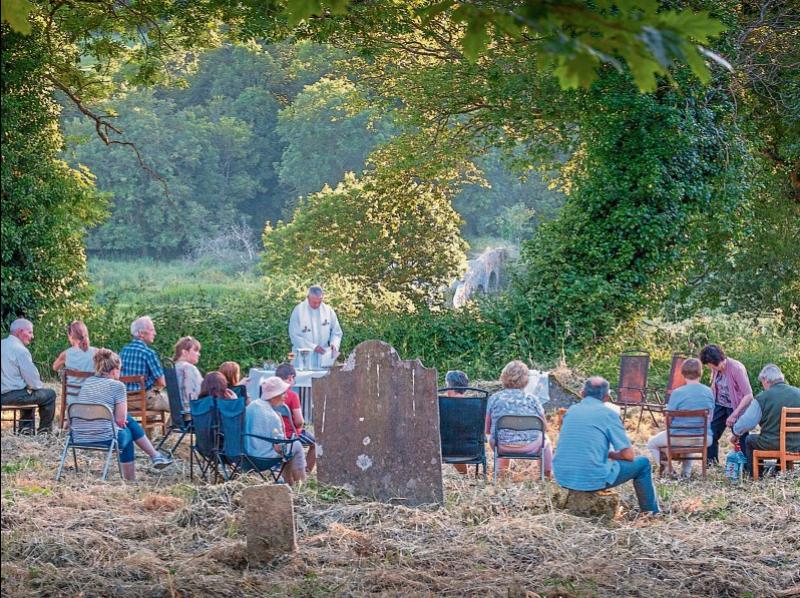 Sun shines on first of summer graveyard Masses in Tipperary 