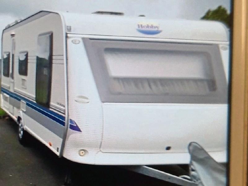 Mum warned she faces jail if caravan is not removed from Midlands housing estate