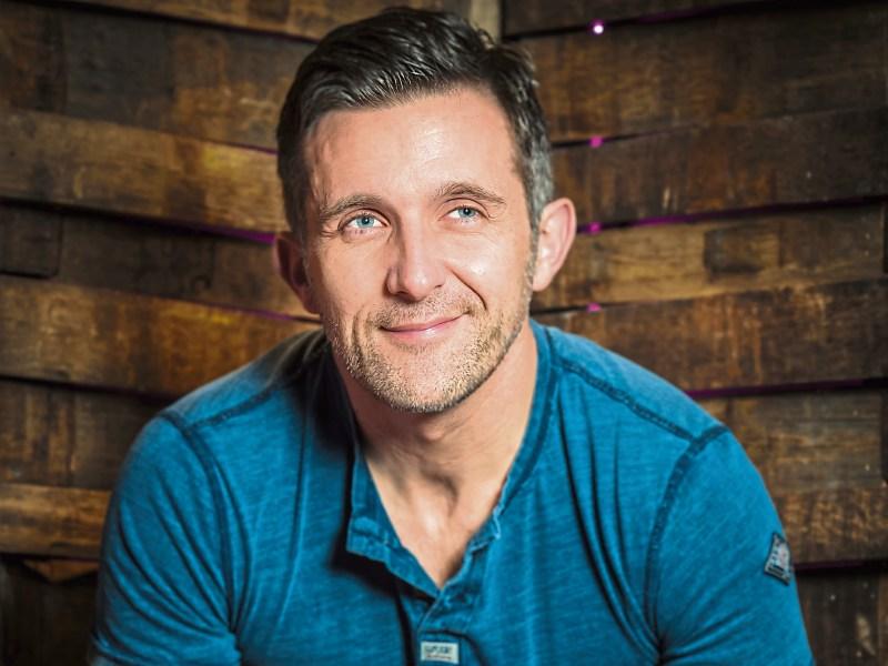 Twilight entertainment with Johnny Brady at Limerick racing series