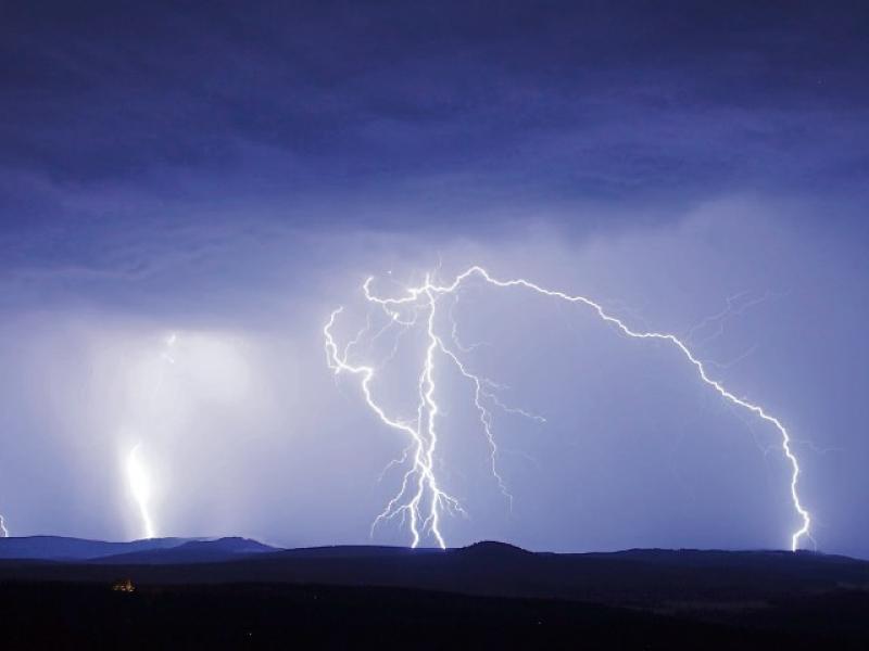 LOUTH WEATHER: Chance of thunderstorms today 